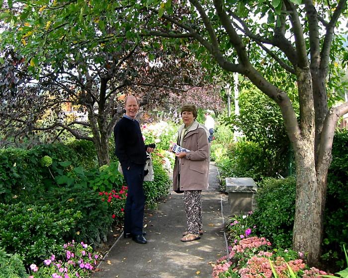 Robert + Hazel on the Bridge of Flowers at Shelburne