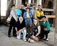 Group 2001 (9229 bytes)